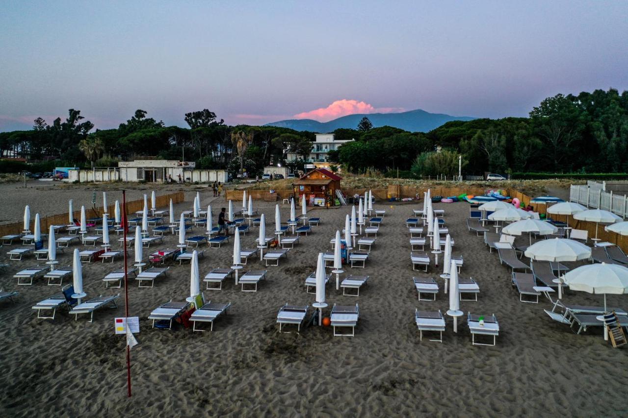 Hotel Artemide Mare Paestum Exteriér fotografie