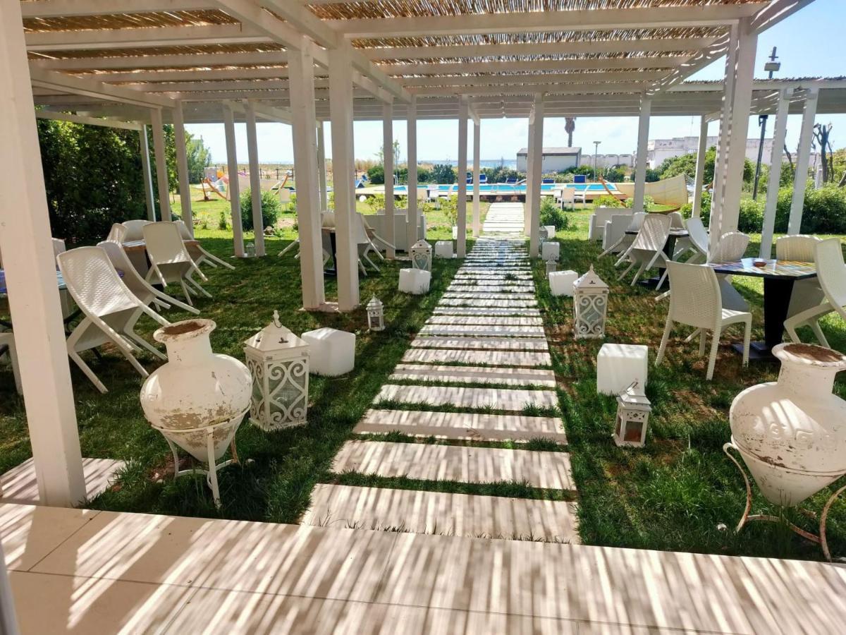 Hotel Artemide Mare Paestum Exteriér fotografie