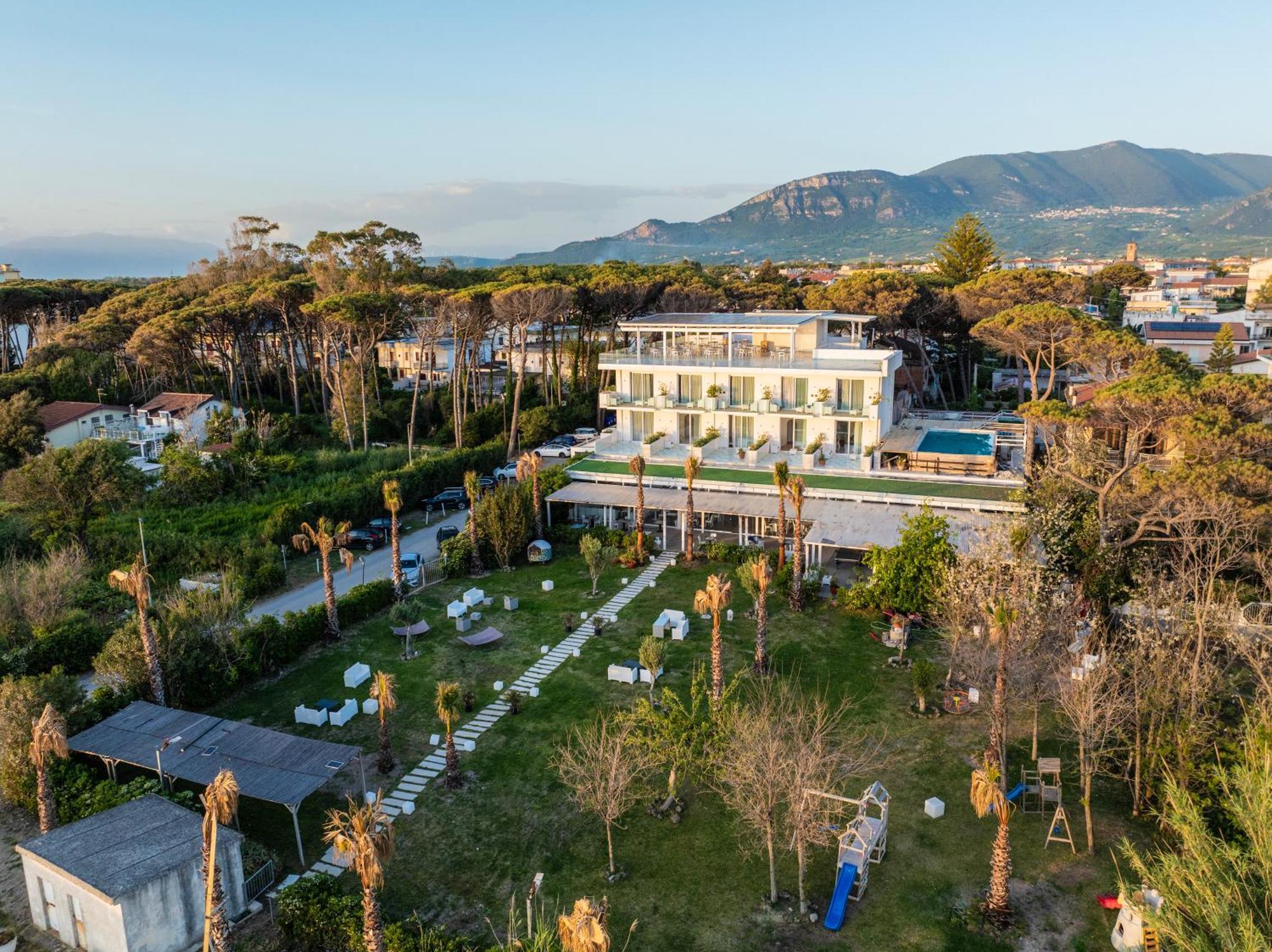Hotel Artemide Mare Paestum Exteriér fotografie