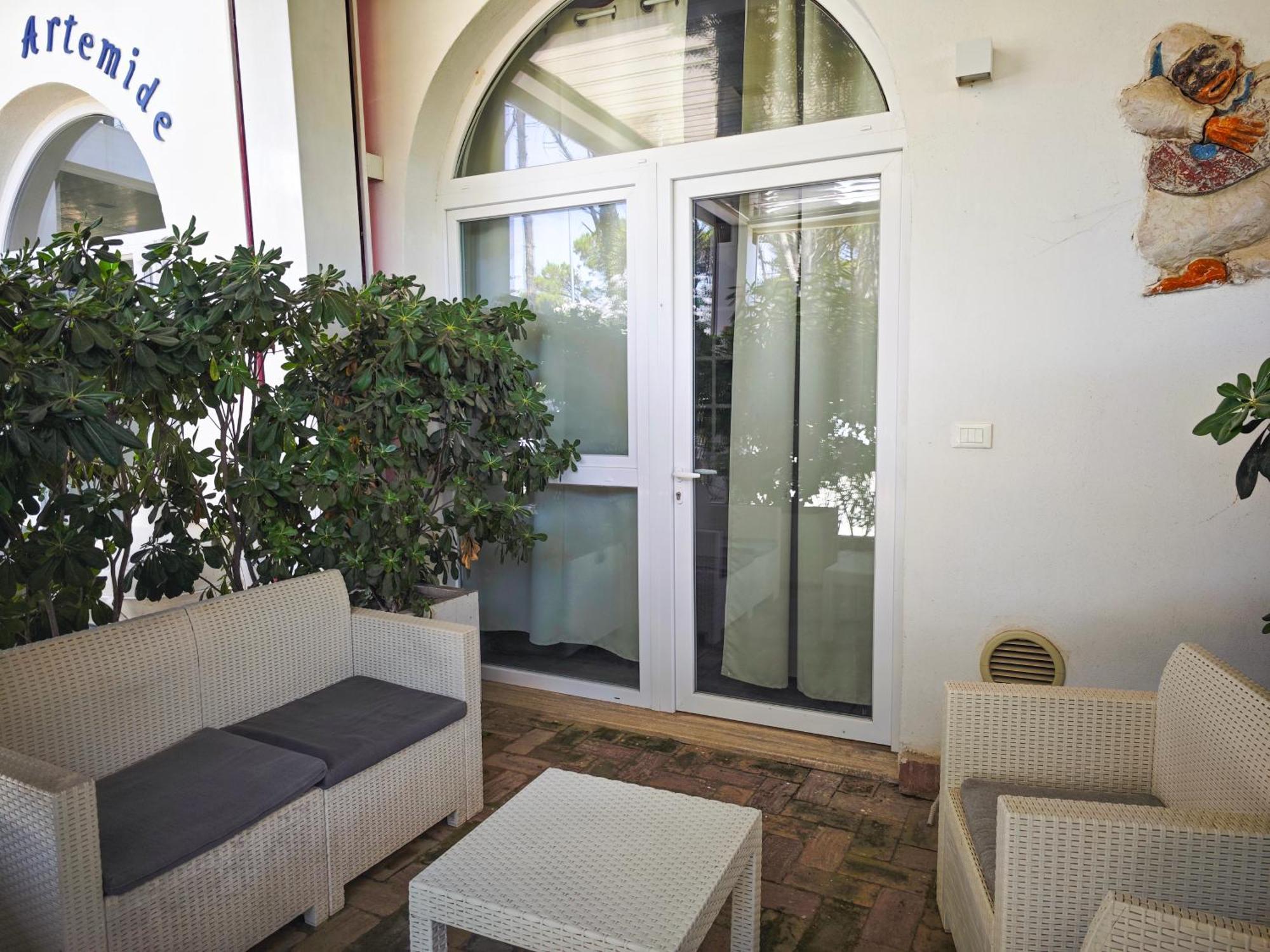 Hotel Artemide Mare Paestum Pokoj fotografie
